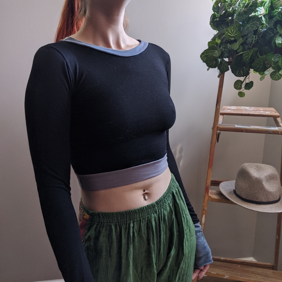 Handmade Organic Longsleeve Crop Top - Picture 3 of 3